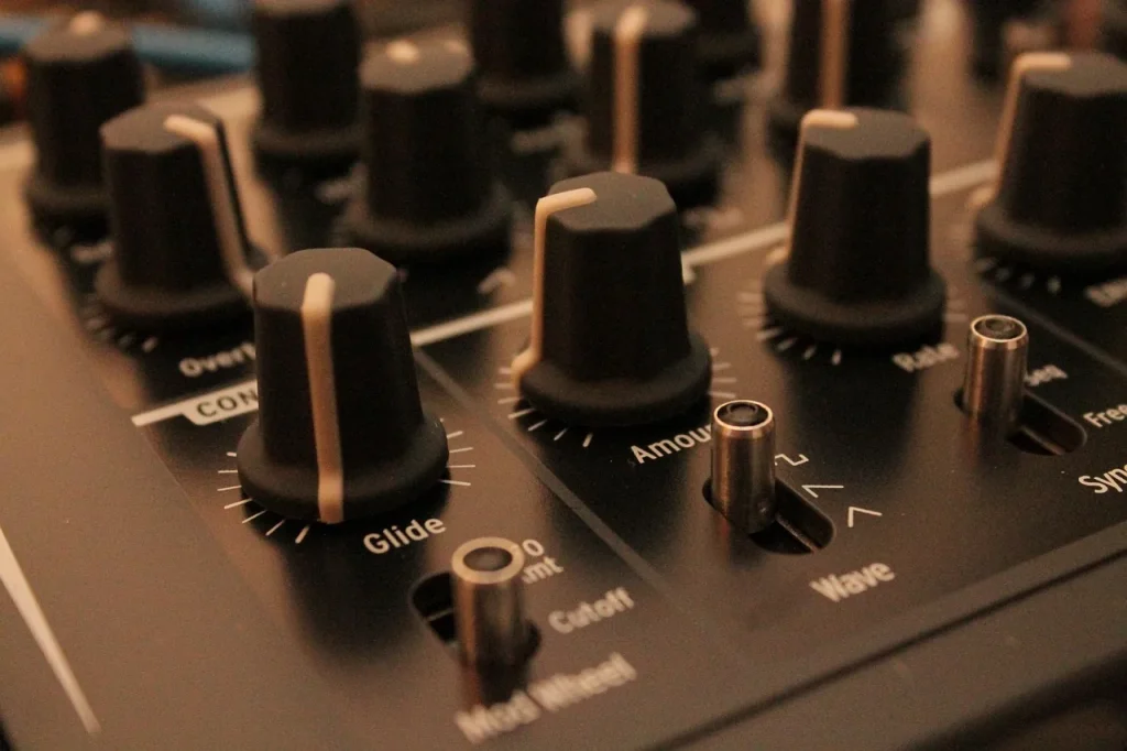 Top 5 Roland Synthesizers for Musicians