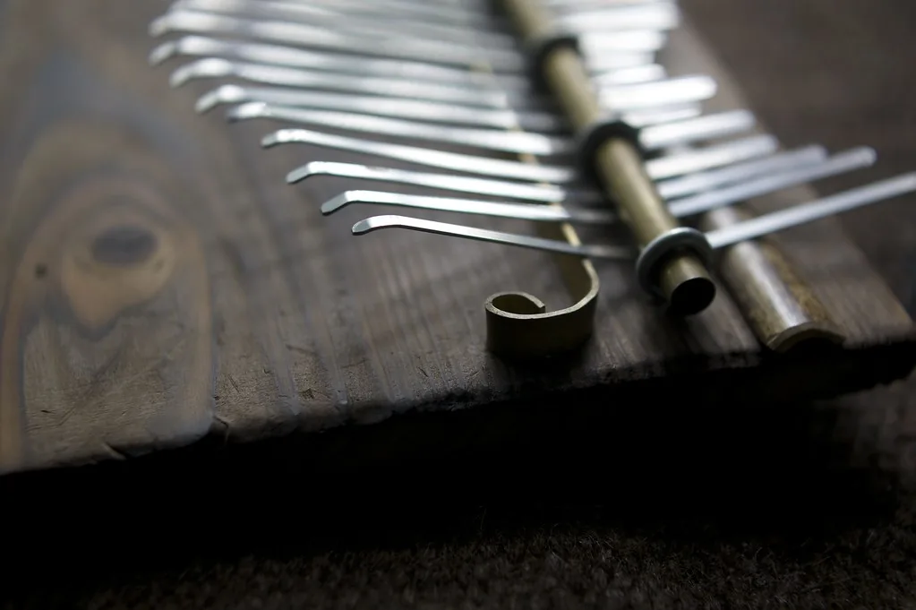 How to Tune a Kalimba Easily Online