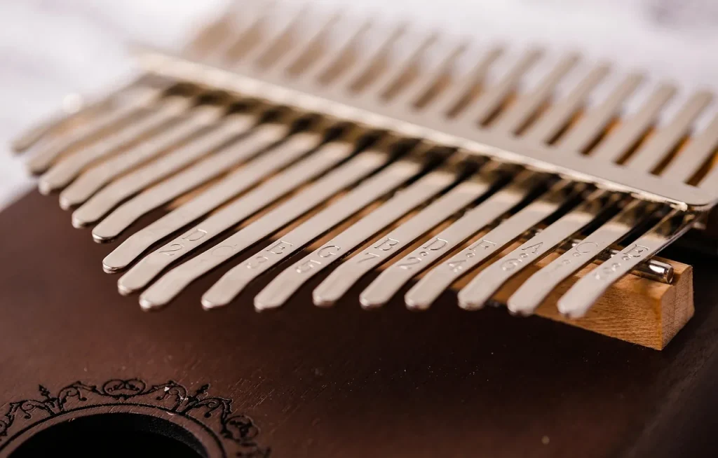 Astuce pour jouer Au clair de la lune au kalimba
