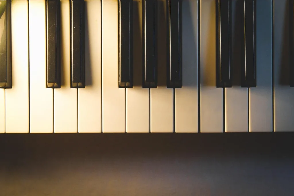 7 Easy Piano Melodies for Beginners